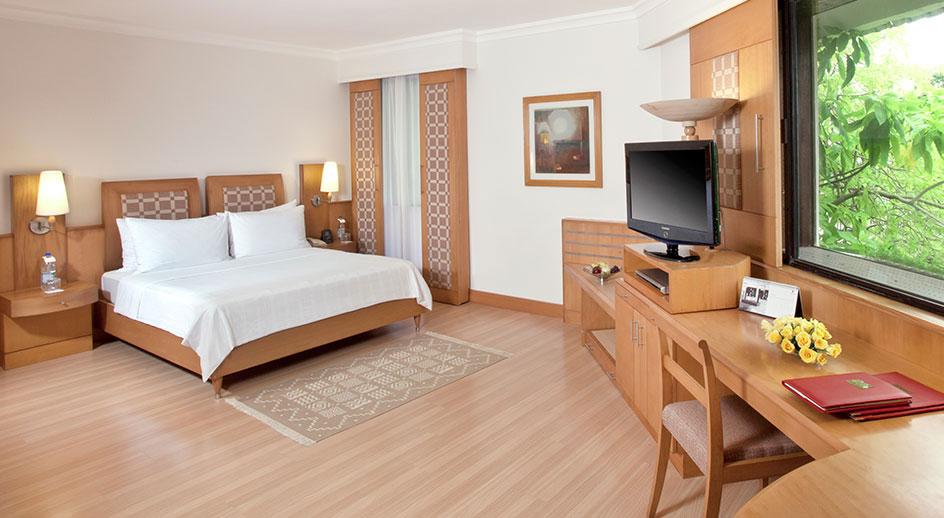 Trident Chennai Hotel Ngoại thất bức ảnh A room at the Taj Bengal
