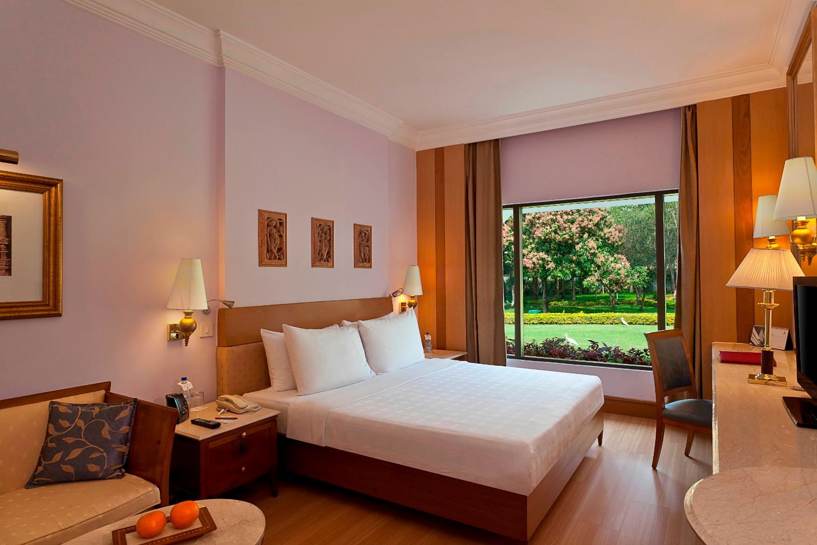Trident Chennai Hotel Ngoại thất bức ảnh A room at the Taj Bengal