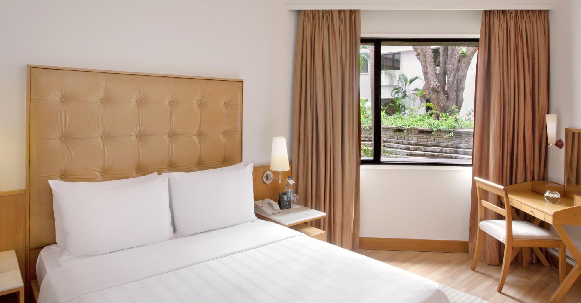 Trident Chennai Hotel Ngoại thất bức ảnh A room at the hotel