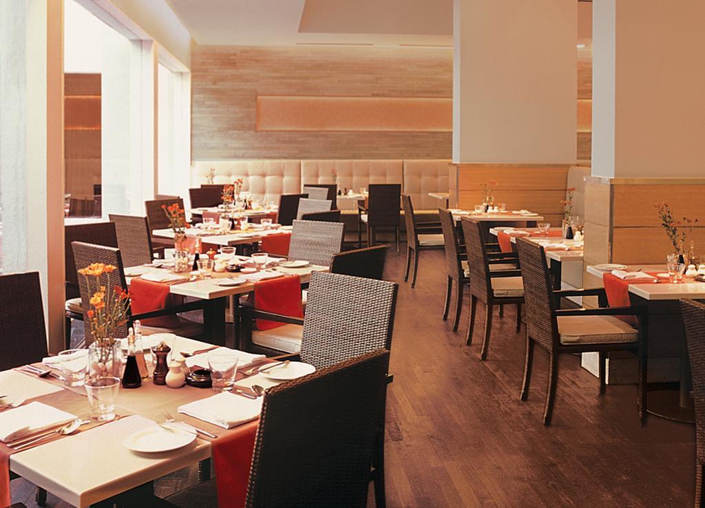 Trident Chennai Hotel Ngoại thất bức ảnh Restaurant