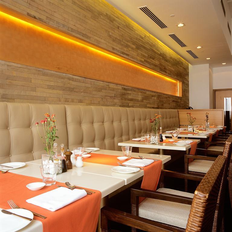 Trident Chennai Hotel Ngoại thất bức ảnh Restaurant