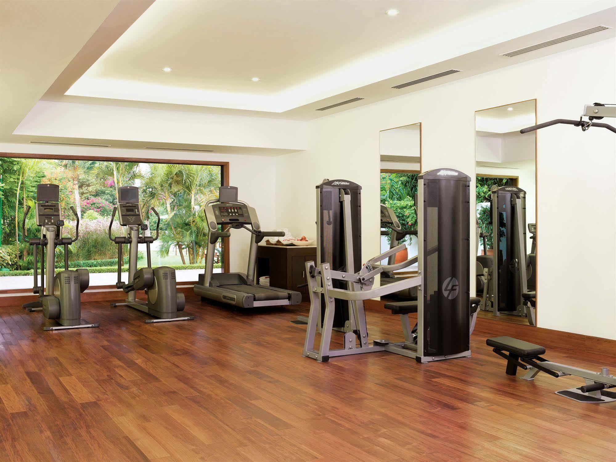Trident Chennai Hotel Tiện nghi bức ảnh The gym at the Taj Bengal